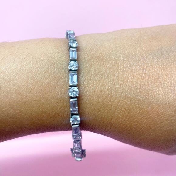 Vintage Sterling Silver Bracelet Round and Baguette Cubic Zirconia Crystals - Picture 6 of 7